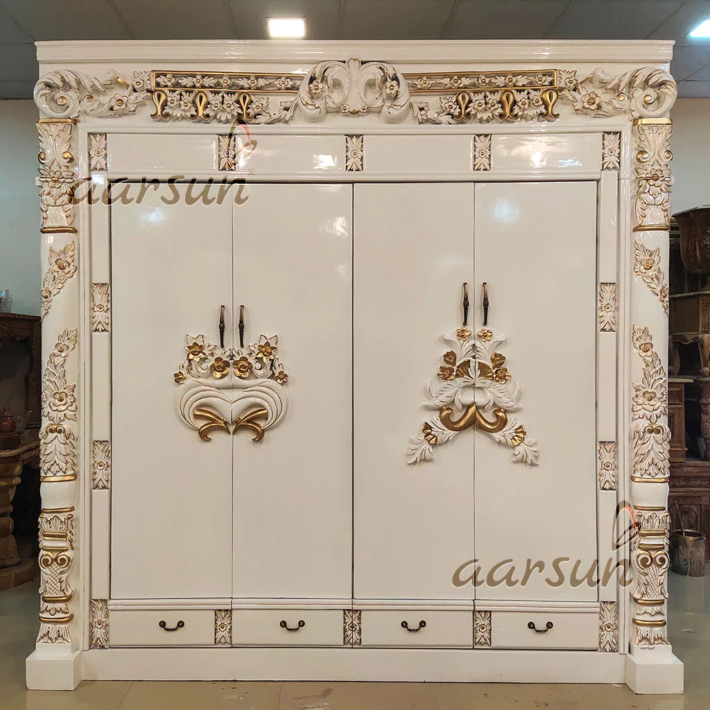 Luxury Design Cupboard in White Paint with Gold Highlights